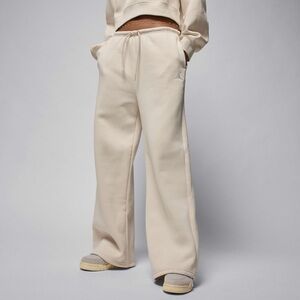 NWT Nike Jordan Brooklyn Fleece Open Hem Jogger Pants Tan Size S